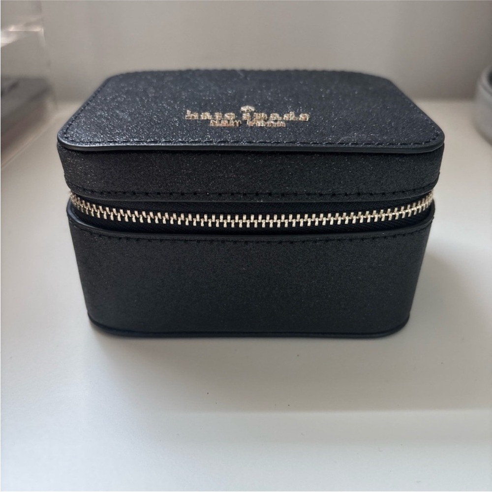 Kate Spade NWT New York Staci Black Hard Shell Travel Jewelry Case - Picture 3 of 10